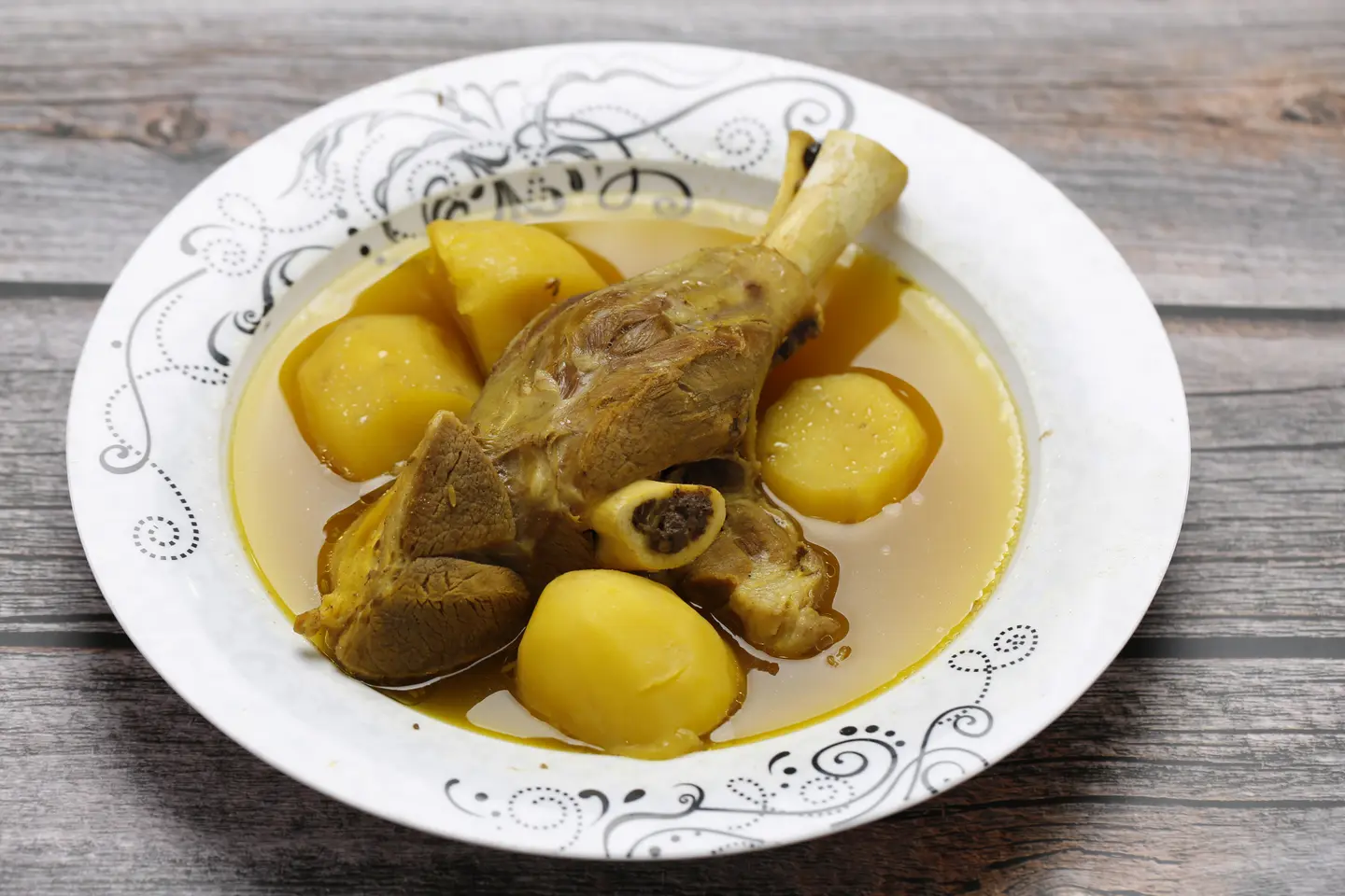 لحم موزة - سادة