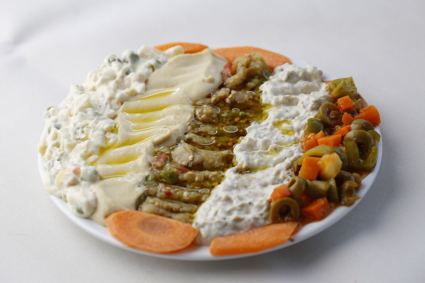 مقبلات مشكلة - صغير