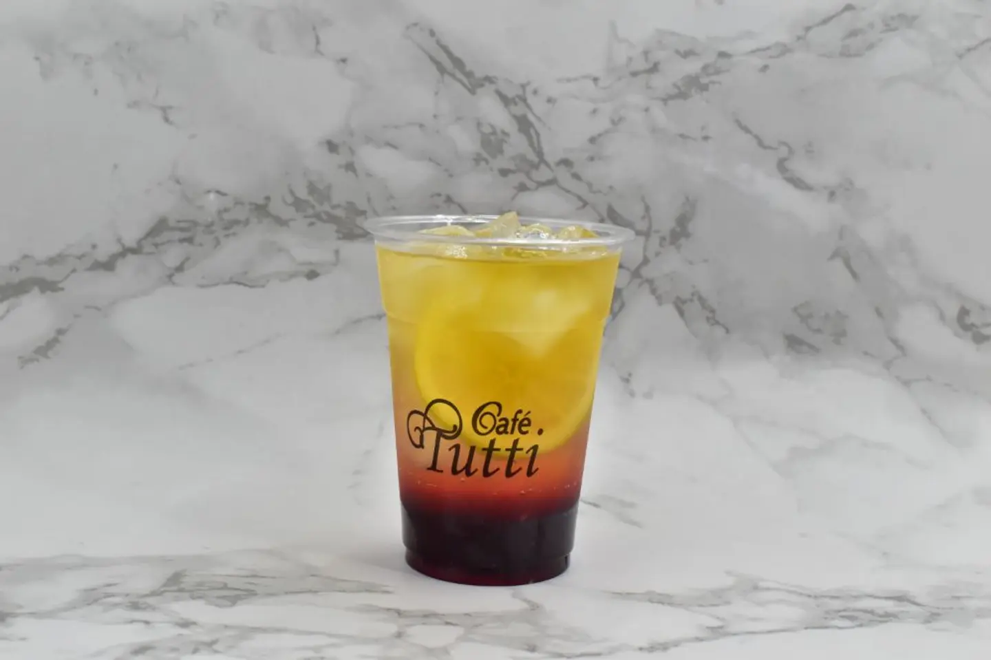 Strawberry Iced Tea - Medium