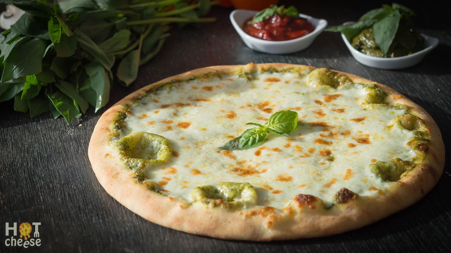 Pesto Pizza - Medium