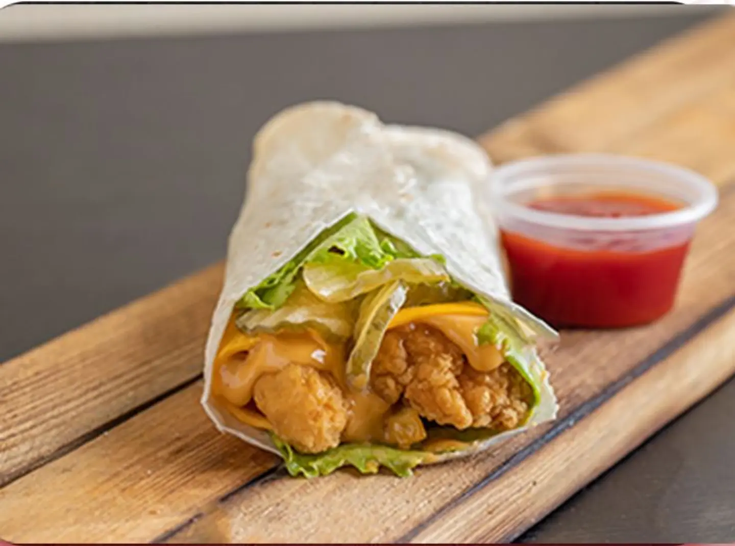 ساندوتش دجاج تورتيلا  - عادي