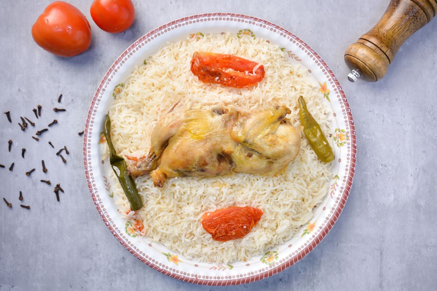 دجاج مندي حساوي - نصف دجاجة مع رز مندي حساوي