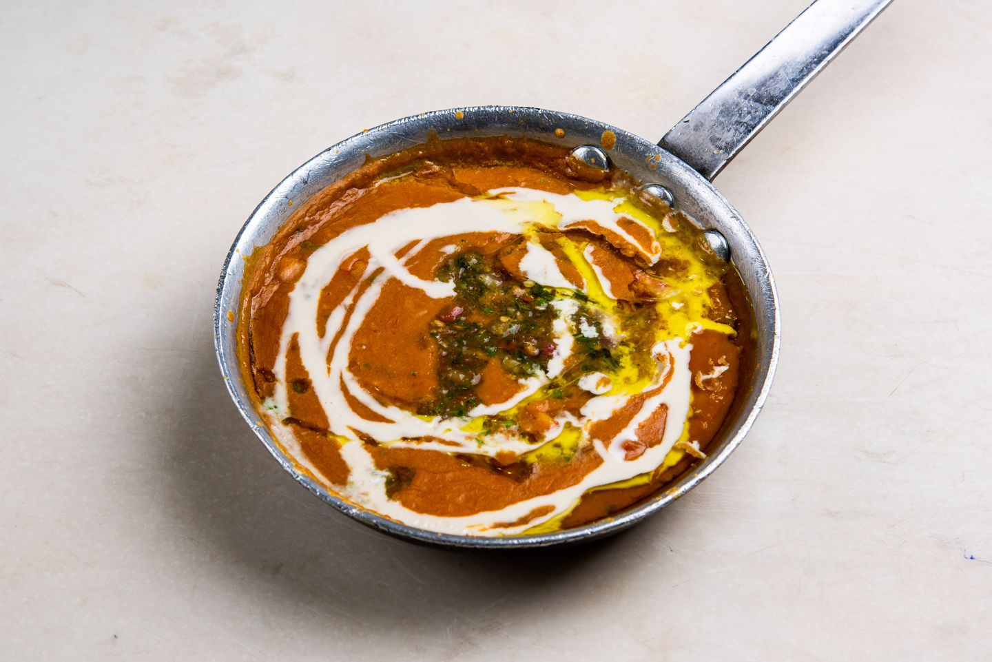 فول طاوة - وسط