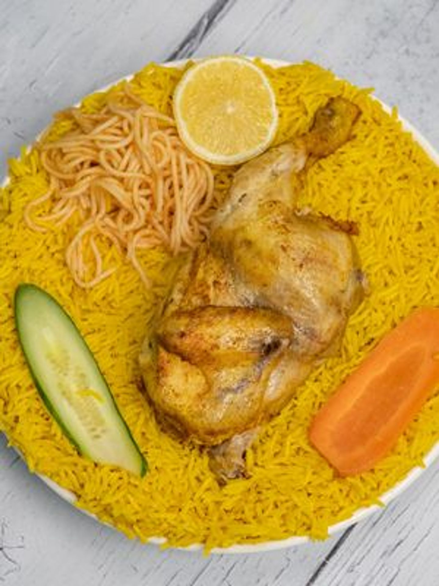 نصف دجاج مندي - أرز شعبي