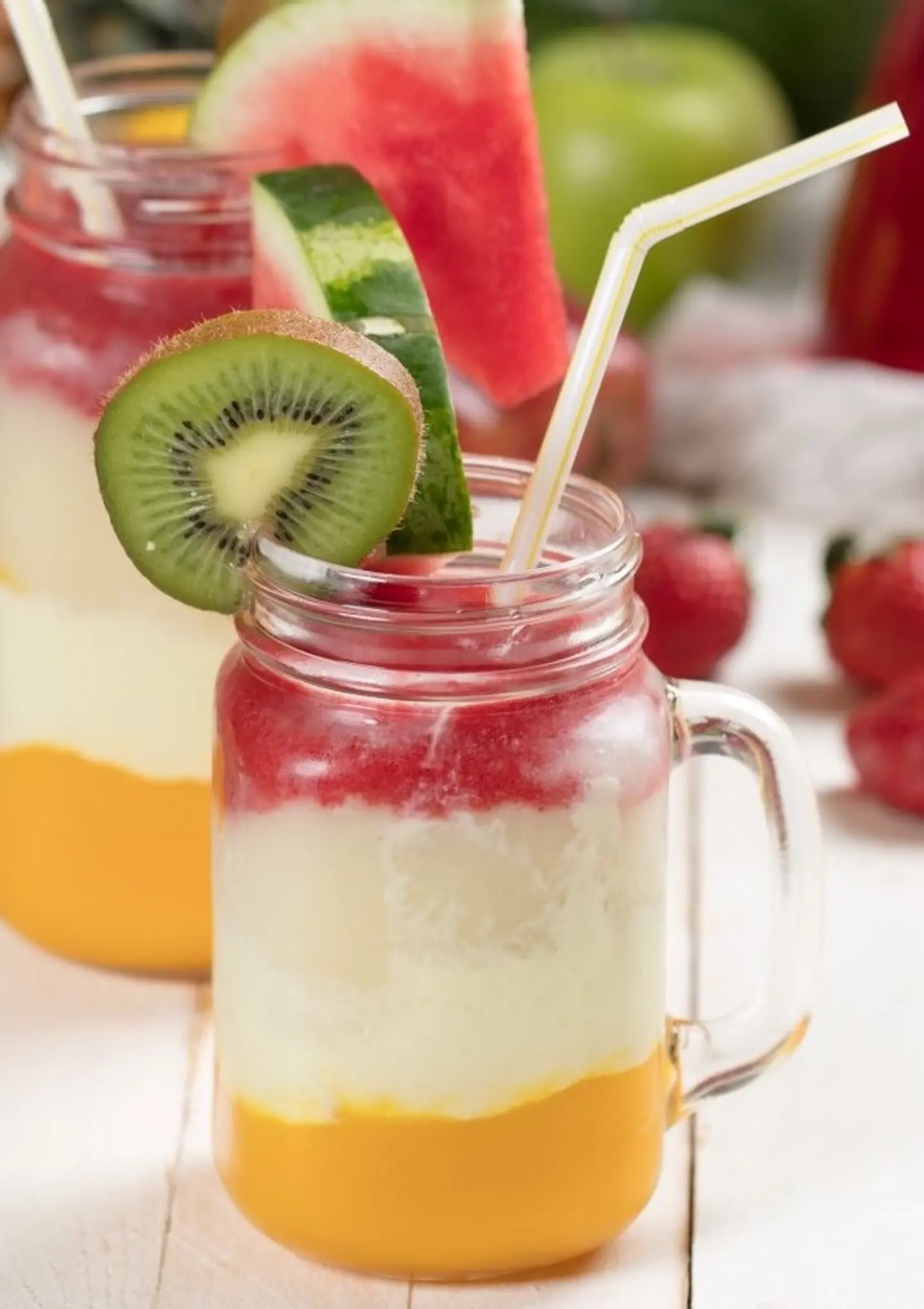 Layers Cocktail - Medium