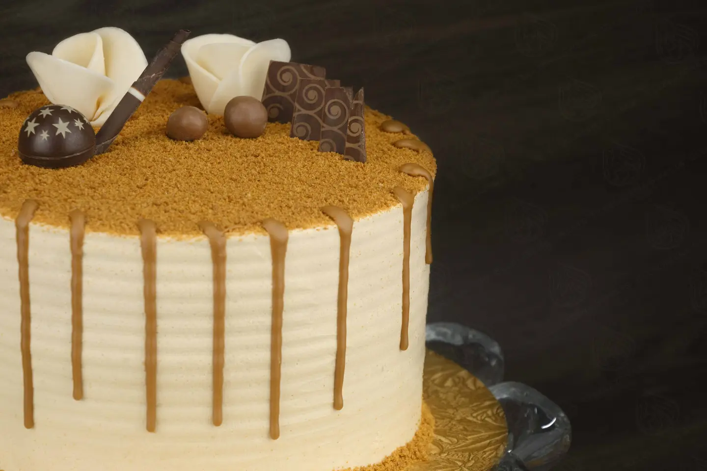 Lotus Cake - 8 Persons