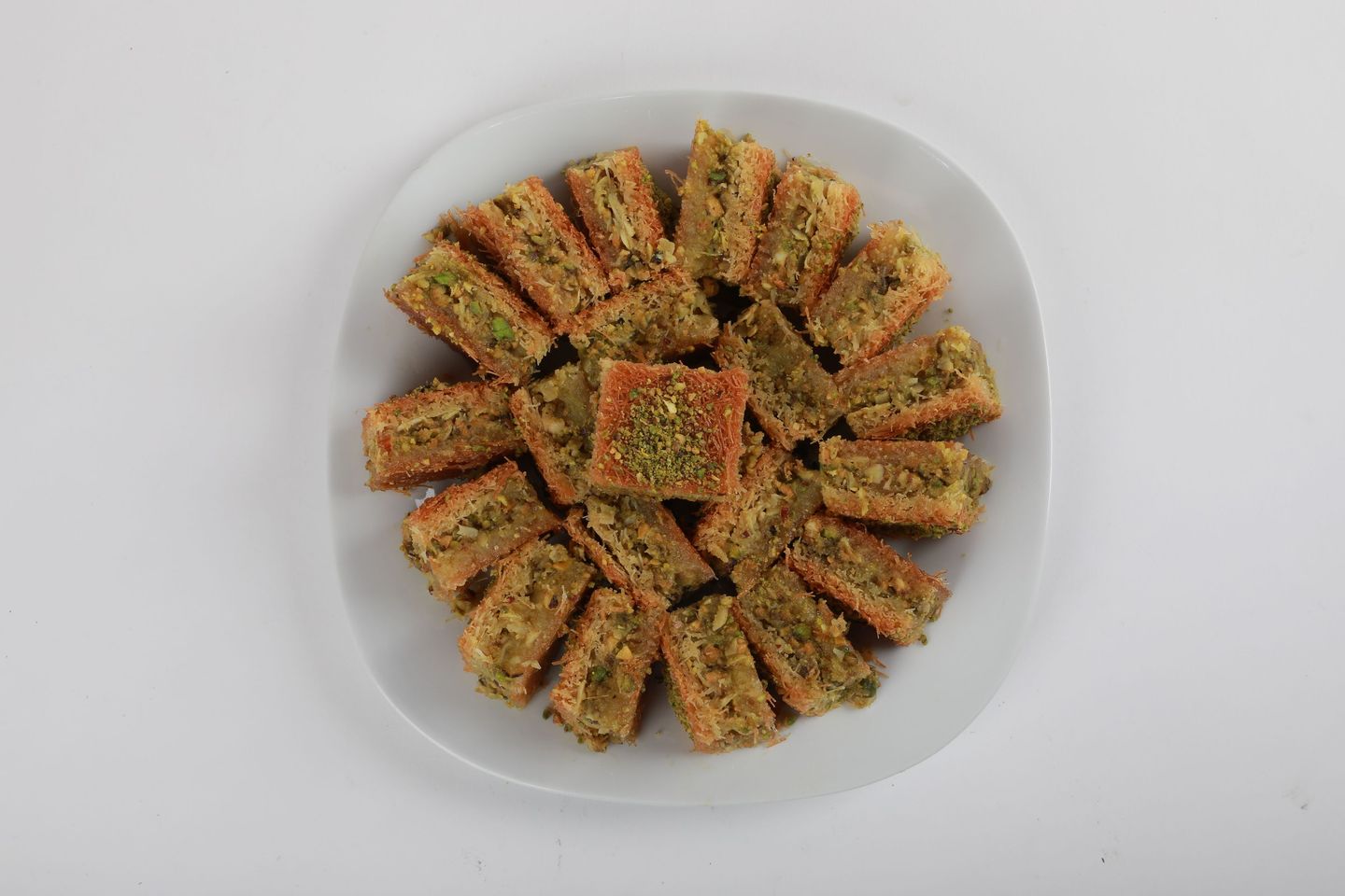 كنافة بالمكسرات - نص كيلو