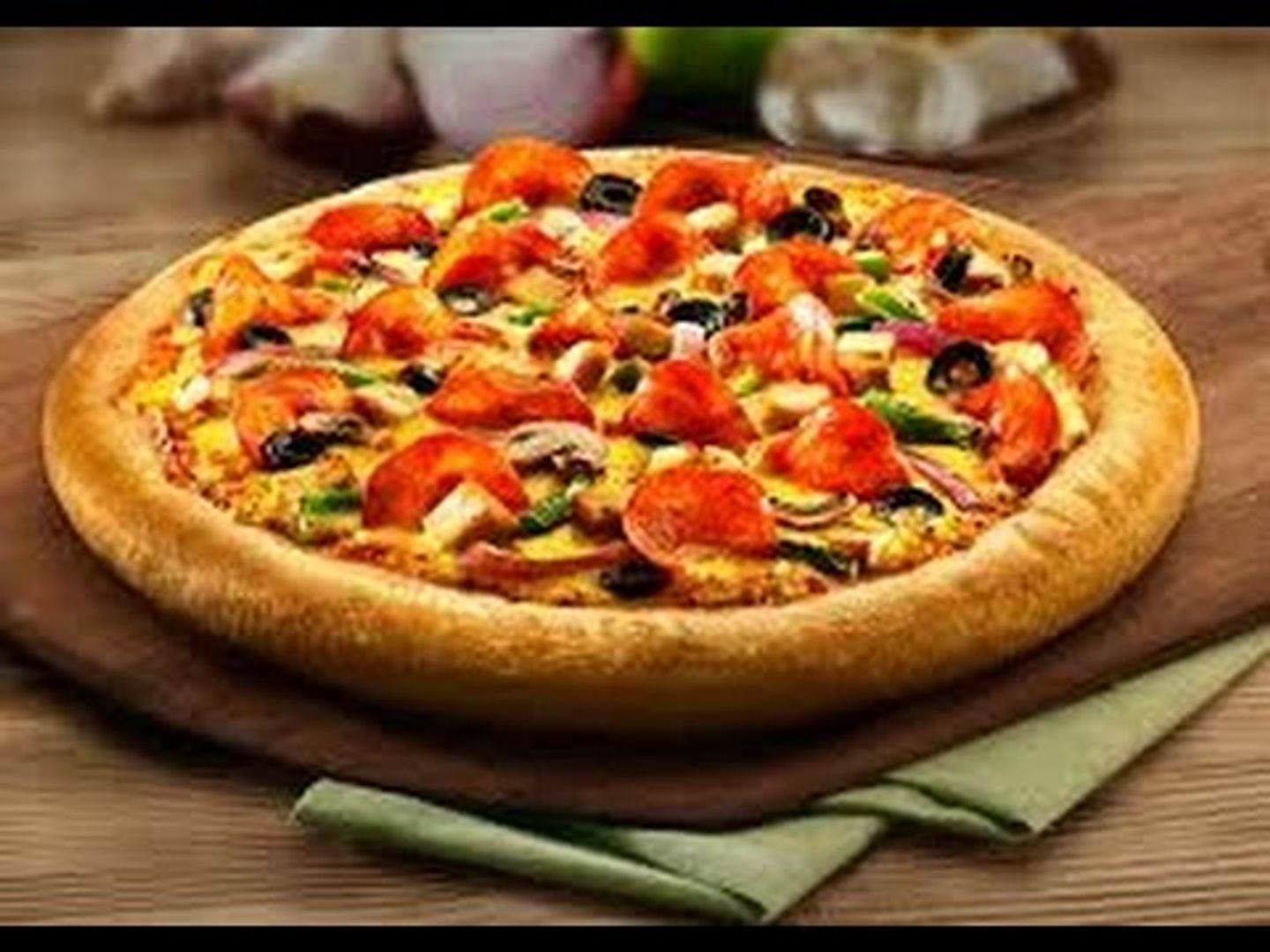 بيتزا سوبر سوبريم - وسط
