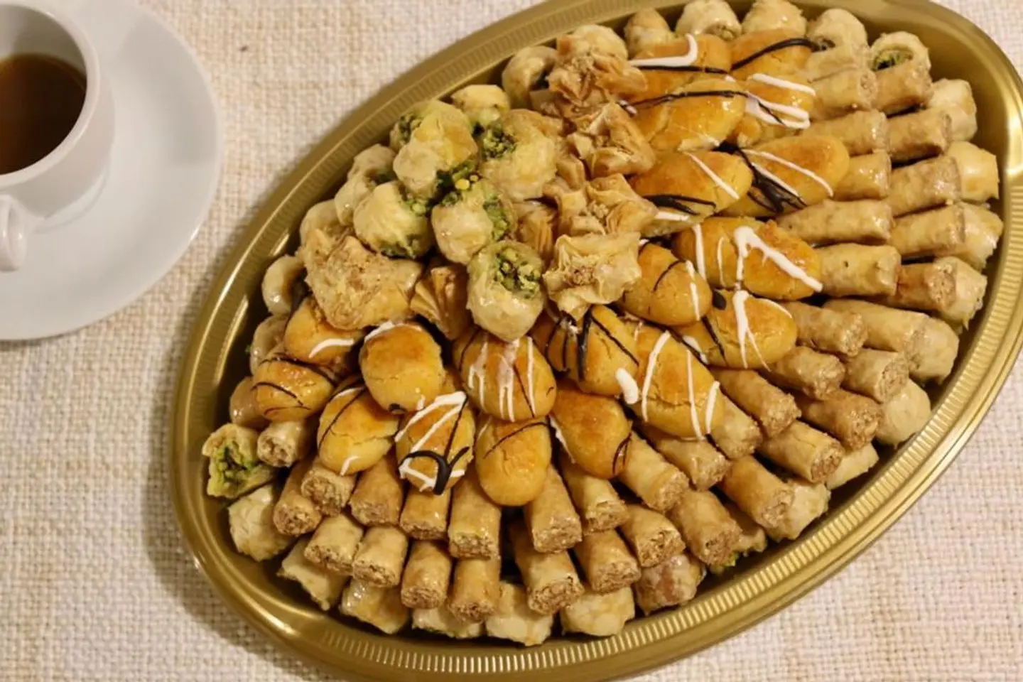 بقلاوة مشكلة - صحن صغير(ربع كيلو)