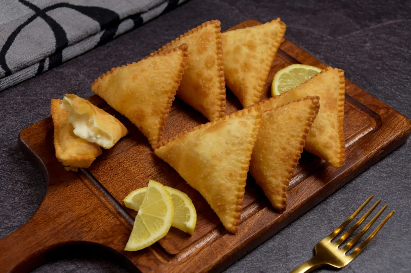 Cream Cheese Puff  - 50pieces