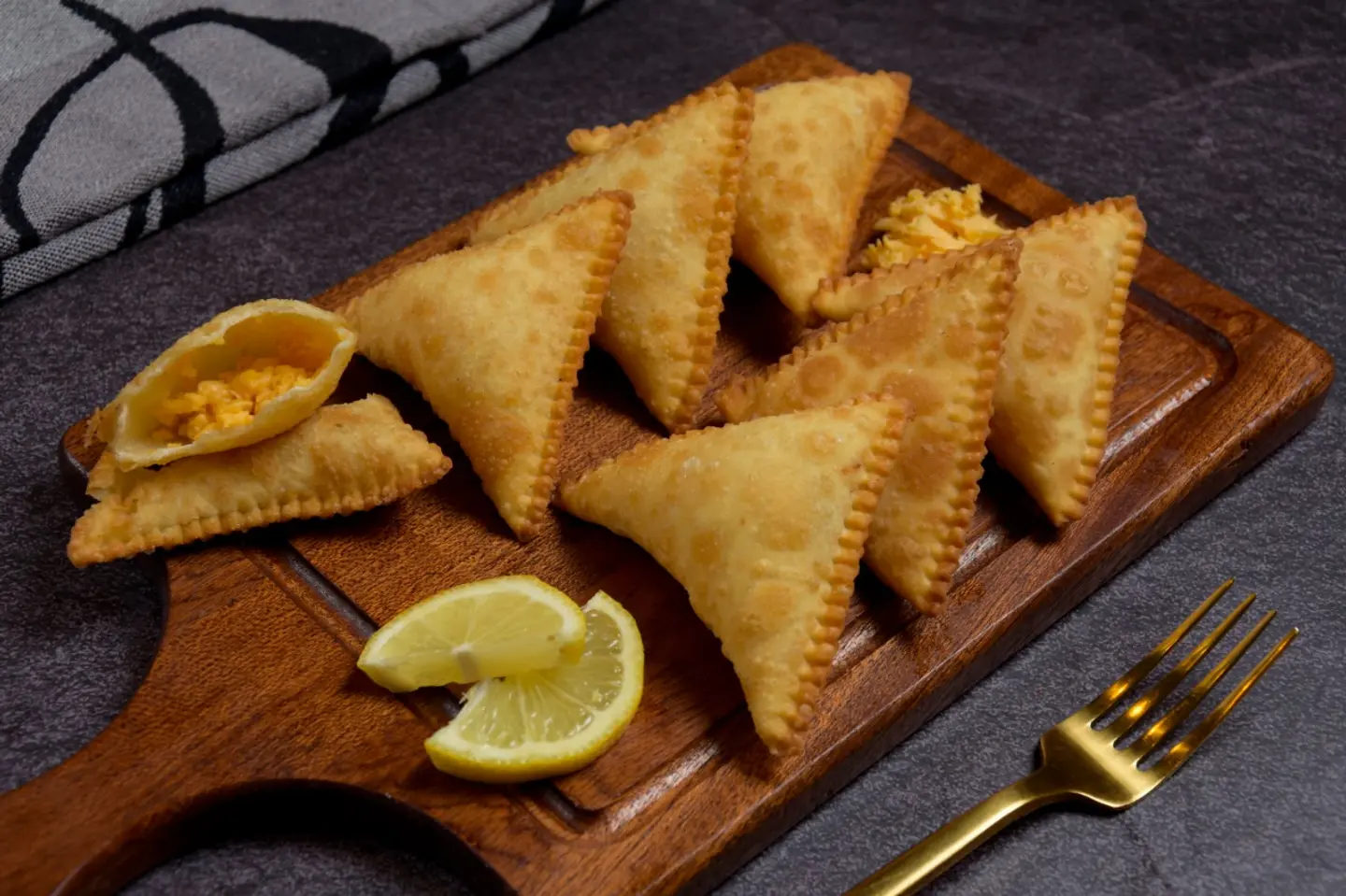 Puff Cheddar Cheese - 50pieces