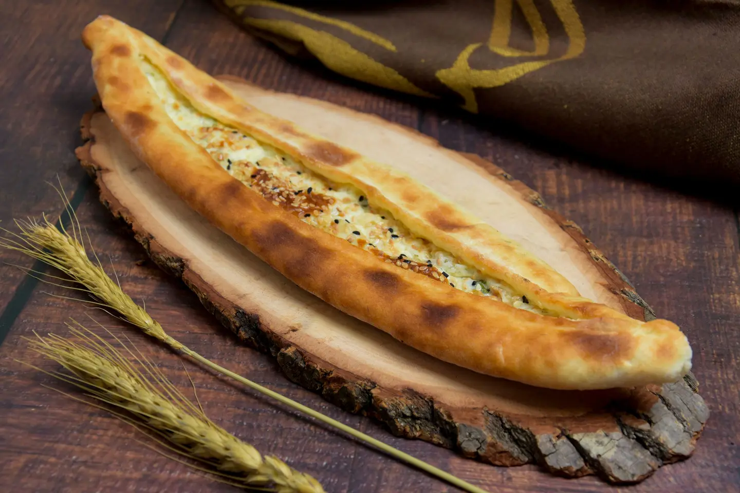 جبنة عكاوي سادة - طويل
