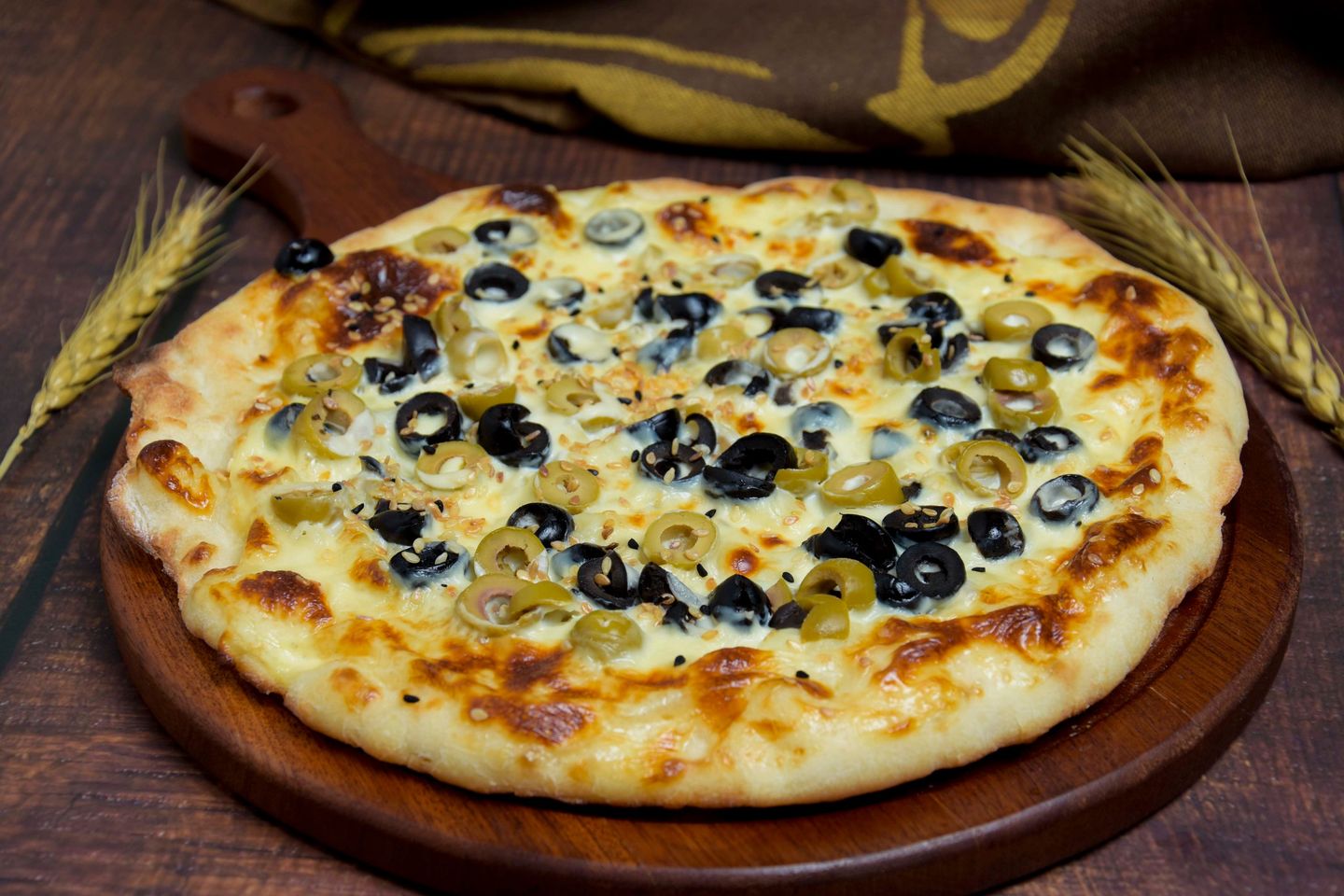 جبنة سائلة بالزيتون - طويل