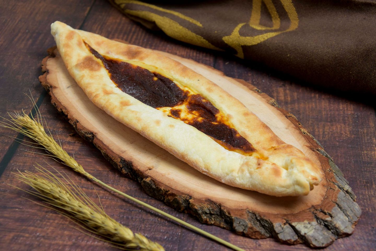 جبنة سائلة بالعسل - طويل