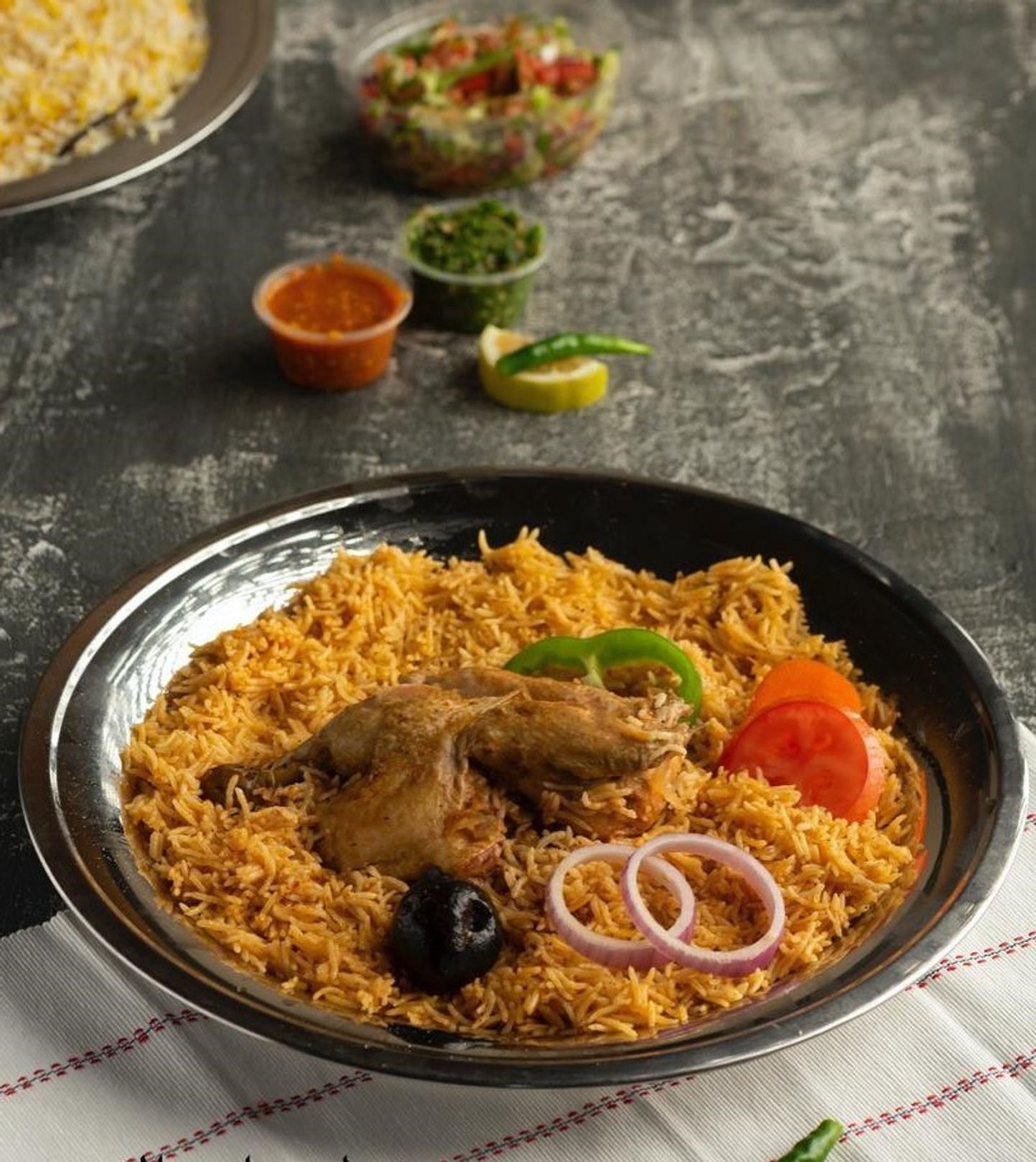 مضغوط دجاج بسمتي - نص دجاجة