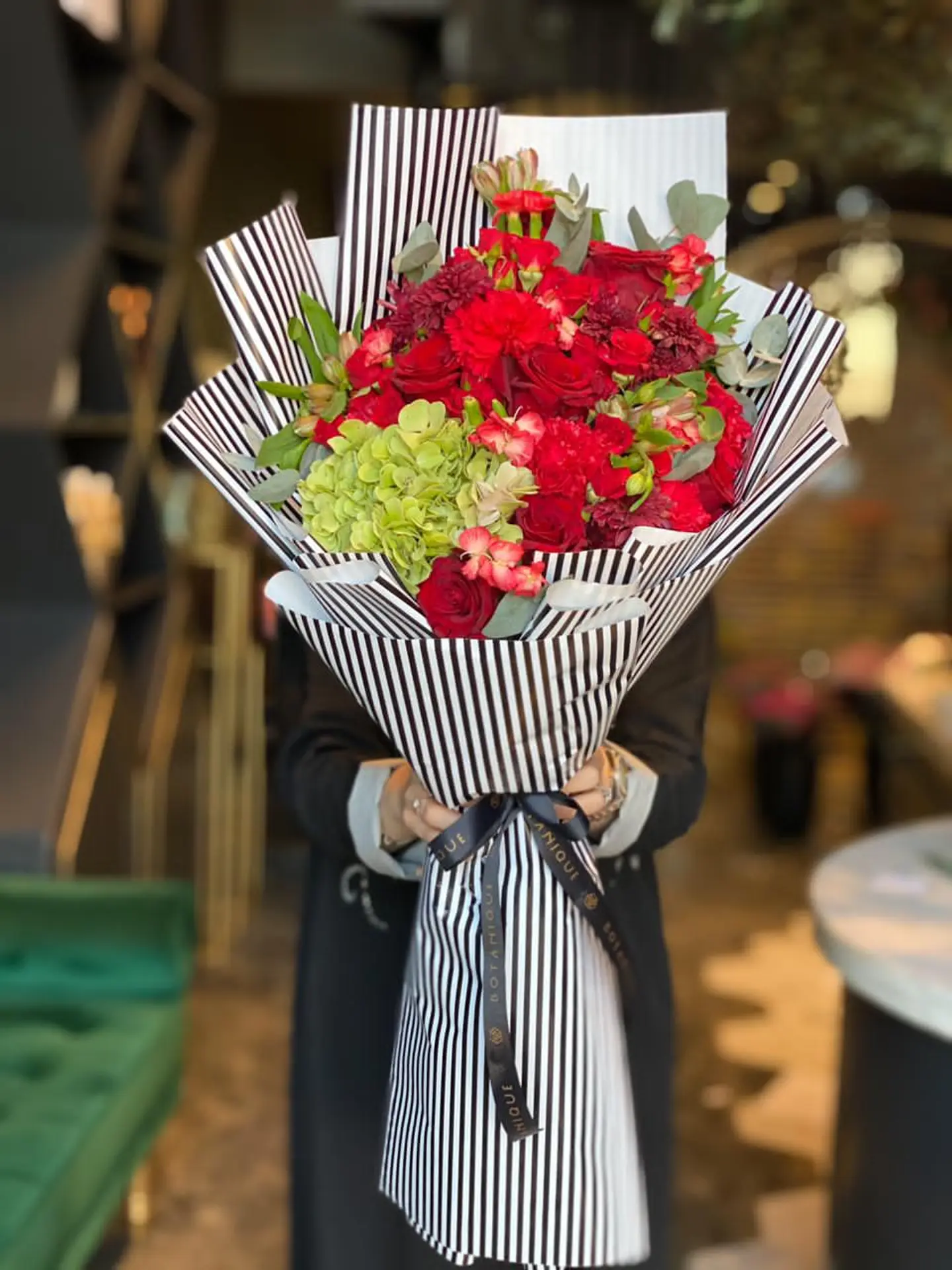 Red Bouquet - Medium