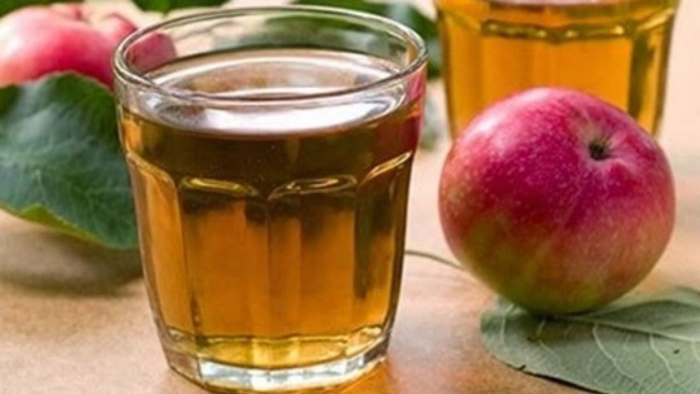 عصير تفاح سادة  - وسط