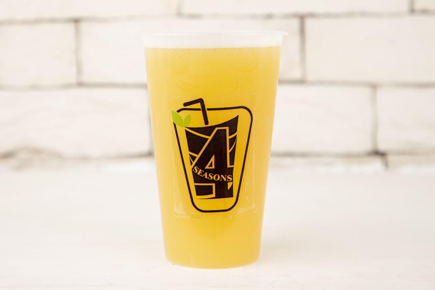 Pineapple Juice - Medium