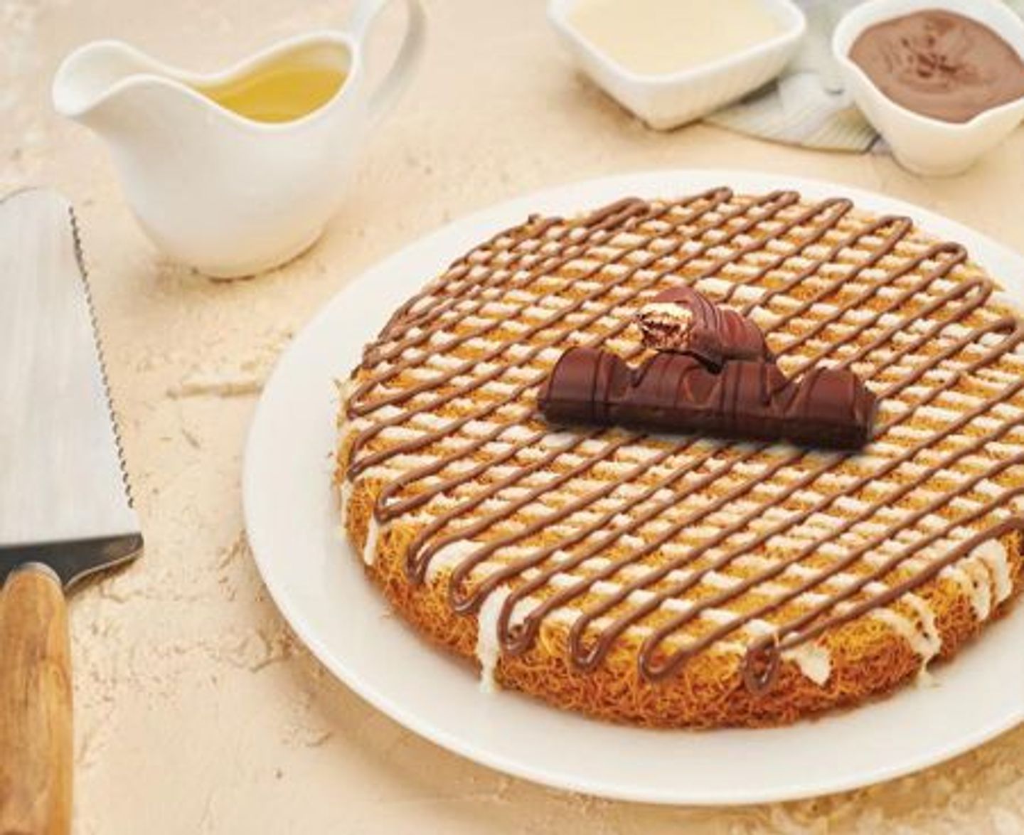 كنافة بالكندر -  وسط