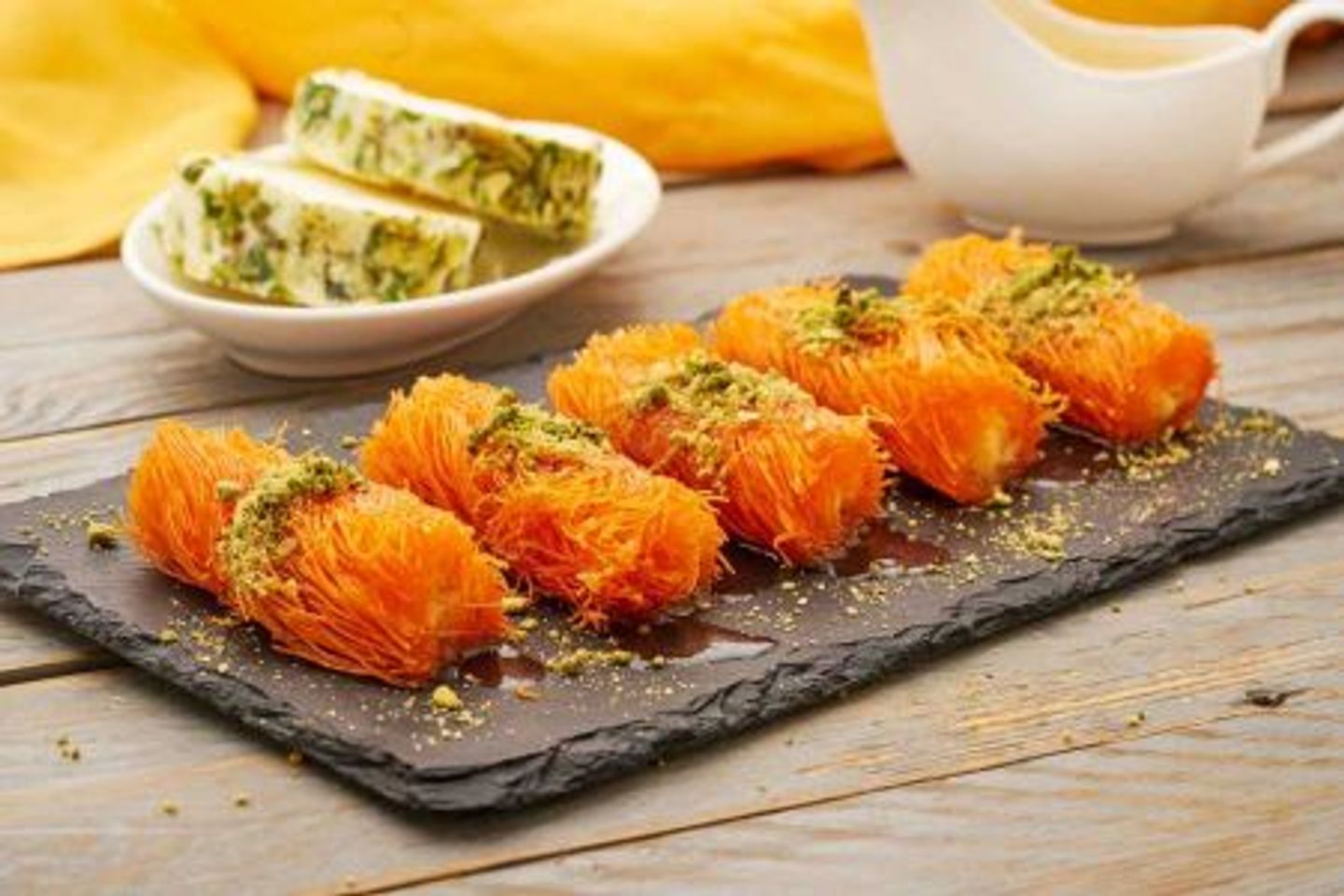 مبرومه ١٠ قطع  - قشطة