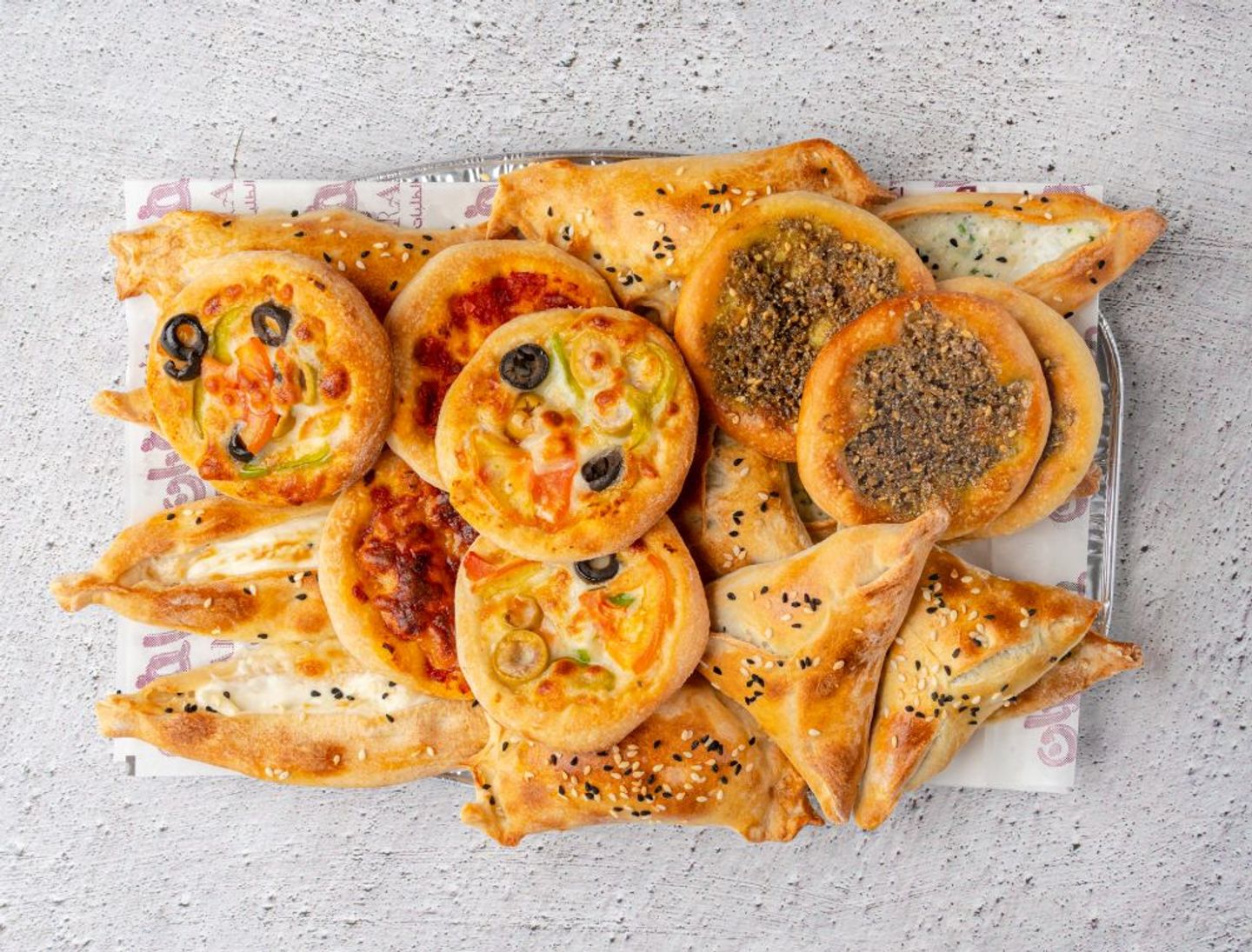 معجنات مشكل - صغير