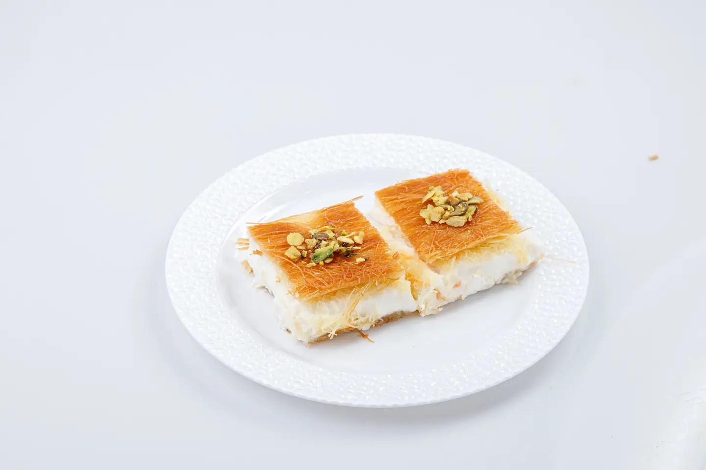 Kunafah Bayn Narin With Cream - 250 Grams
