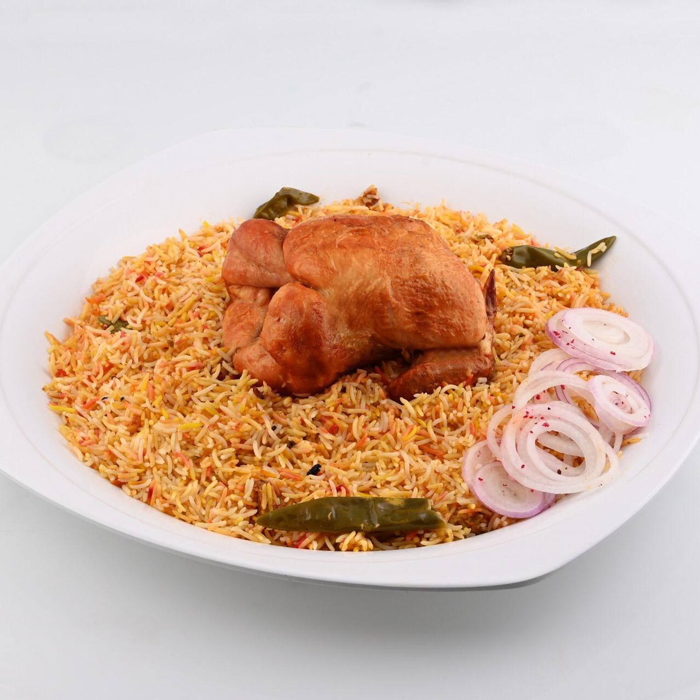 دجاج شواية مع  رز بهارات رز حراق  - نص حبة دجاج