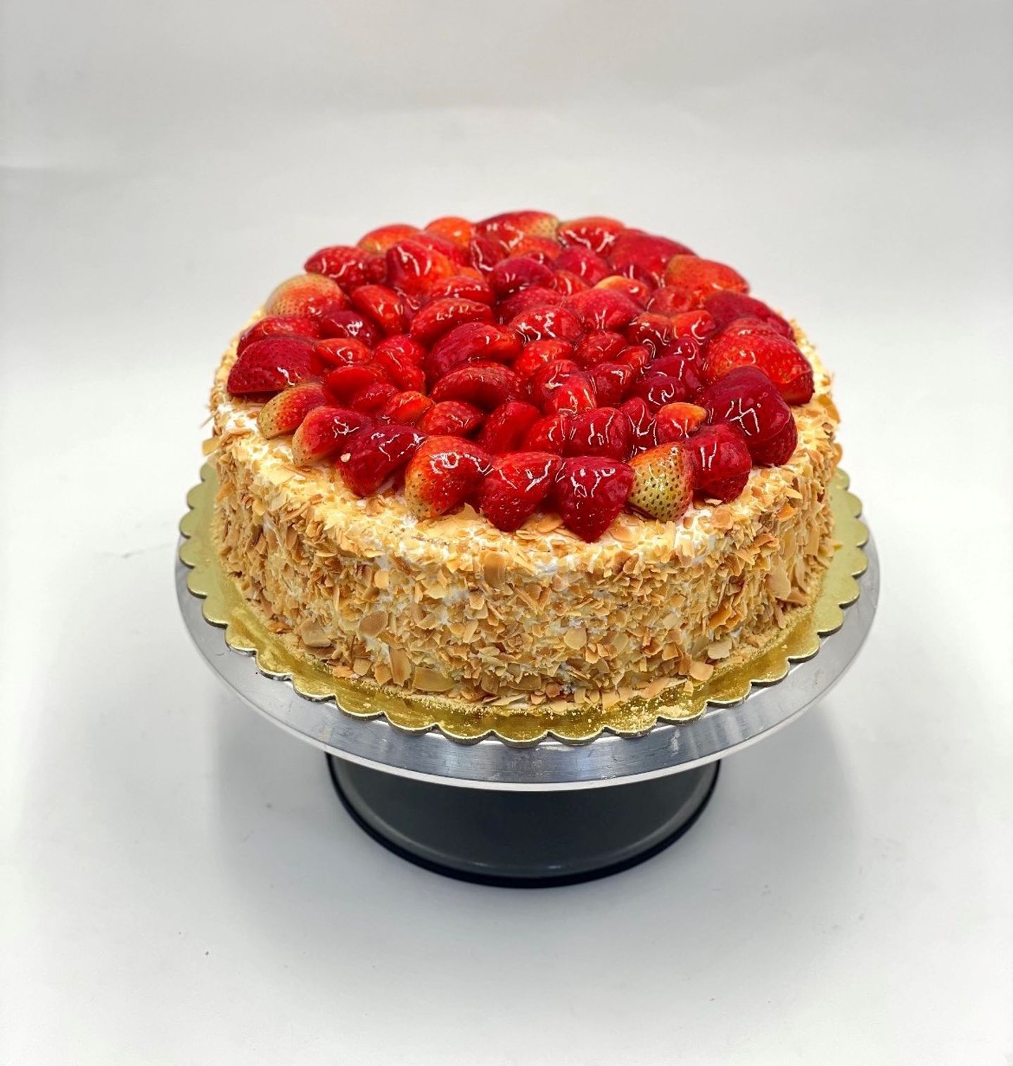 Strawberry Cake - Small