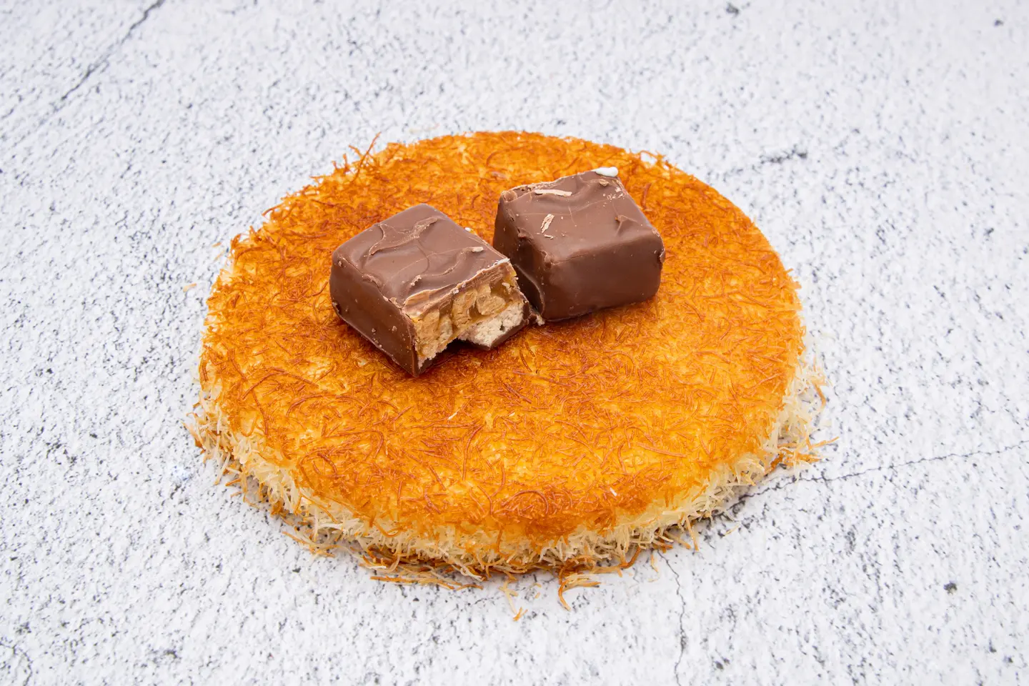 كنافة سنكرز - صغير