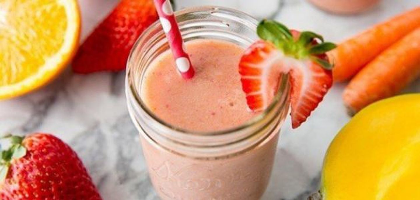 Melon Juice With Strawberries - Cup Medium