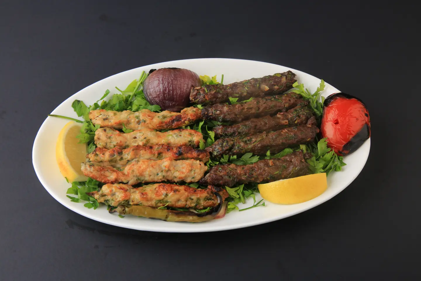 مشكل دجاج ولحم - نفر