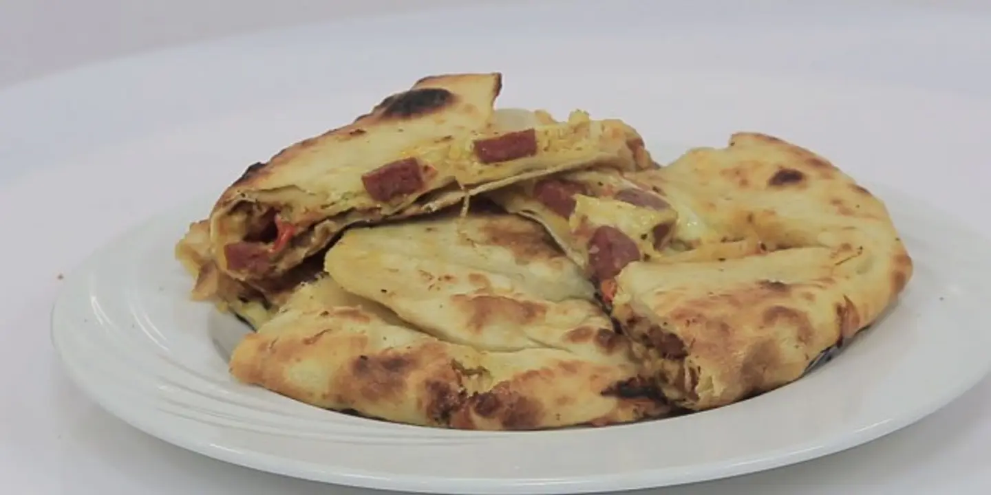 فطيرة سوسيس - صغير