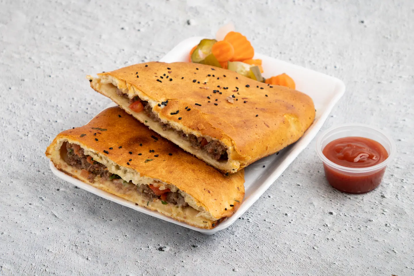 فطيرة حواوشي اسكندراني  - وسط