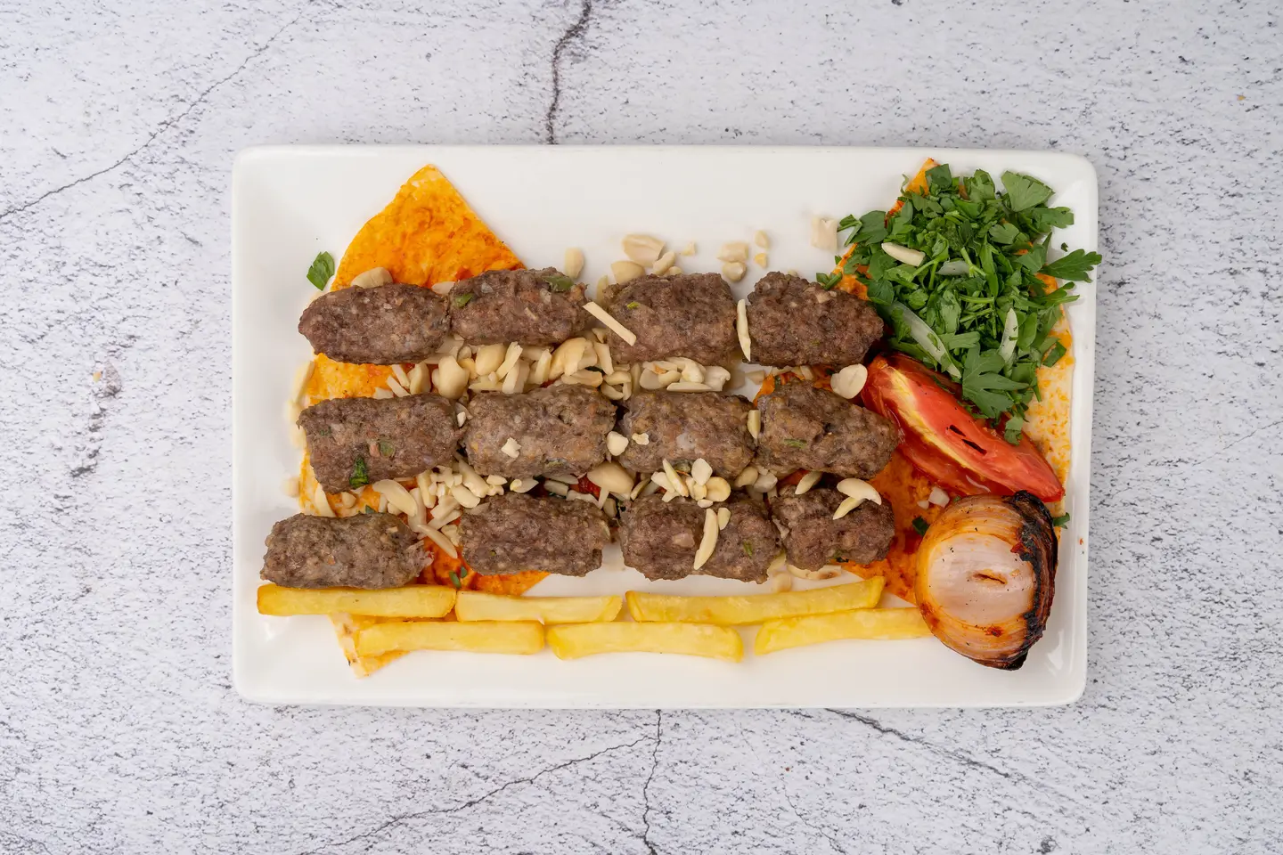 كبة بالسيخ  - ساندوتش