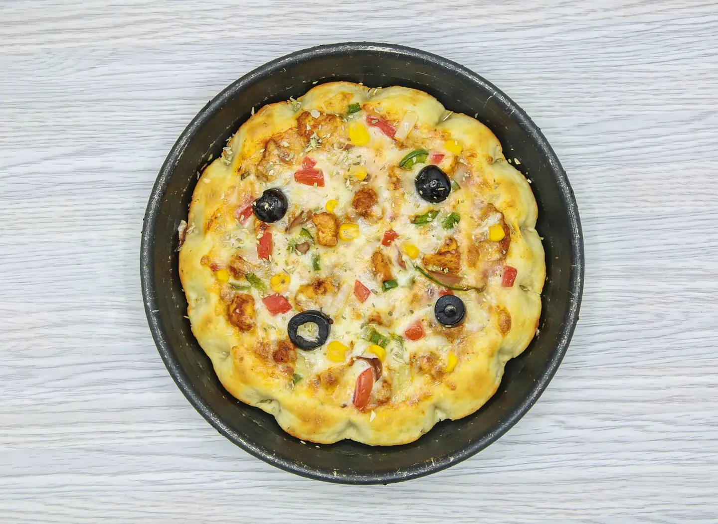 بيتزا لحم مرتديلا - صغير