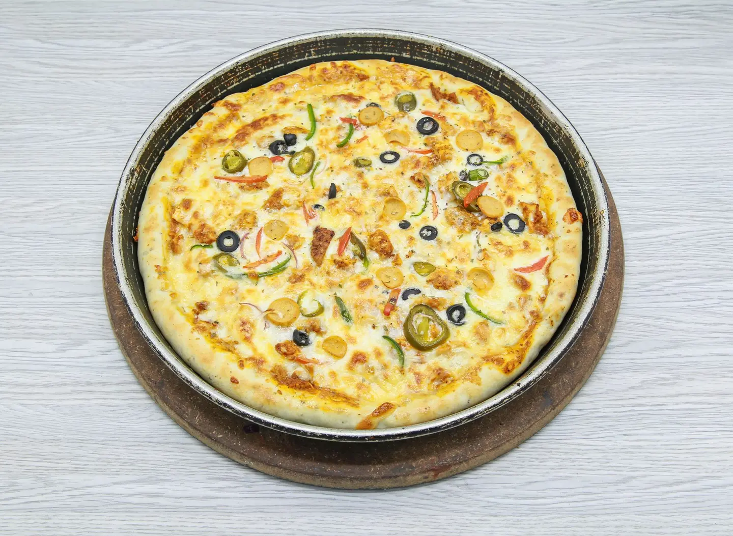 بيتزا دجاج مرتديلا - صغير