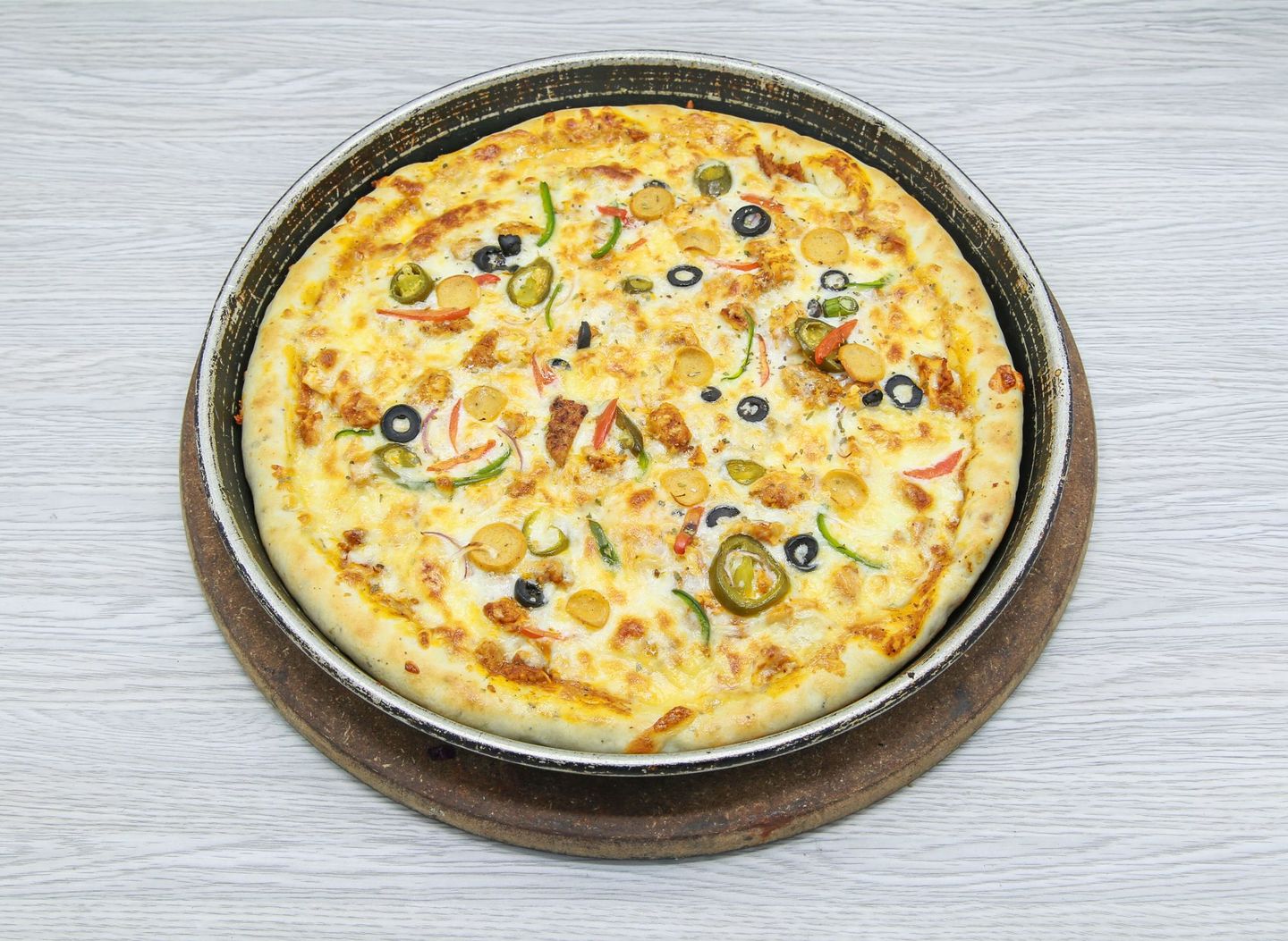 بيتزا دجاج مرتديلا - صغير