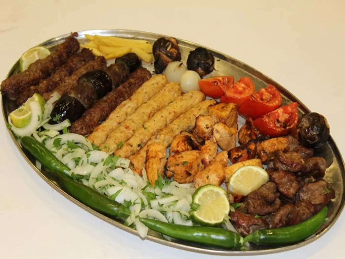 صحن مشكل مشاوي - نفر