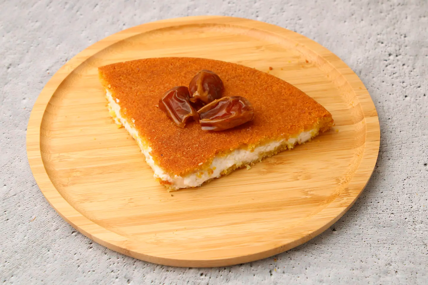 Fine Date & Cream Knafa - Small [1 2 Persons]