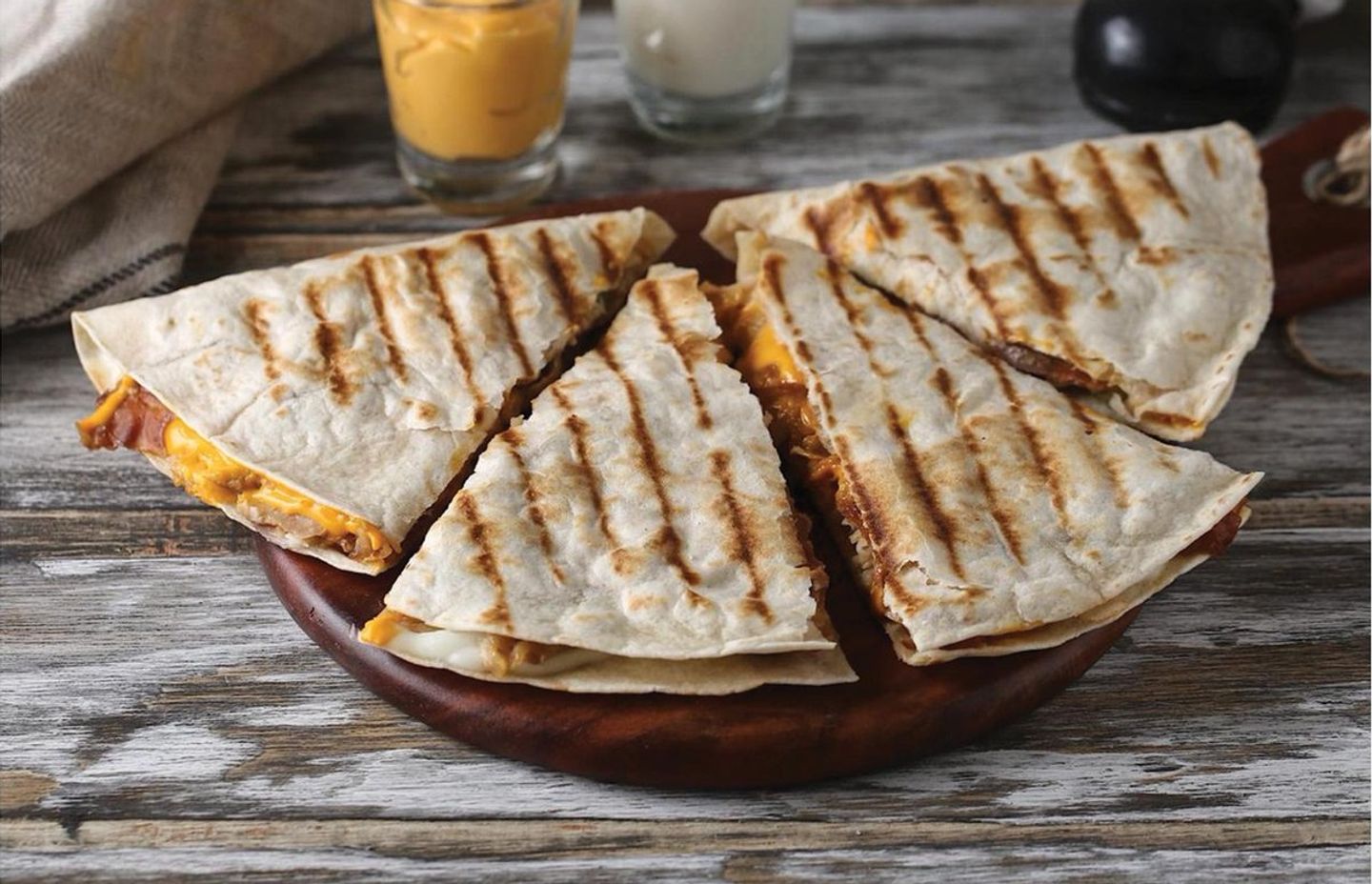 Mexicano Dish With Cheese - Small