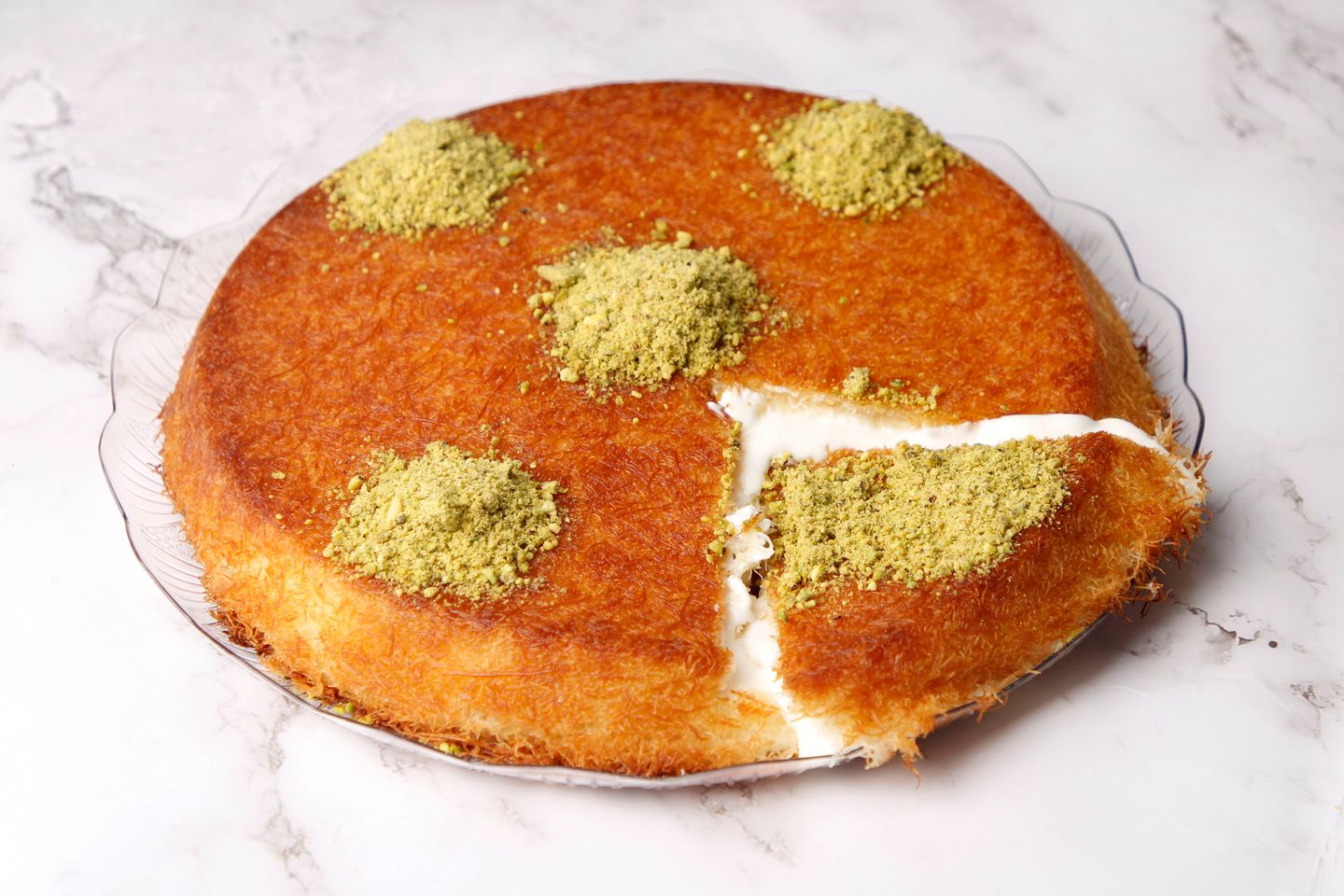 كنافة قشطة - وسط