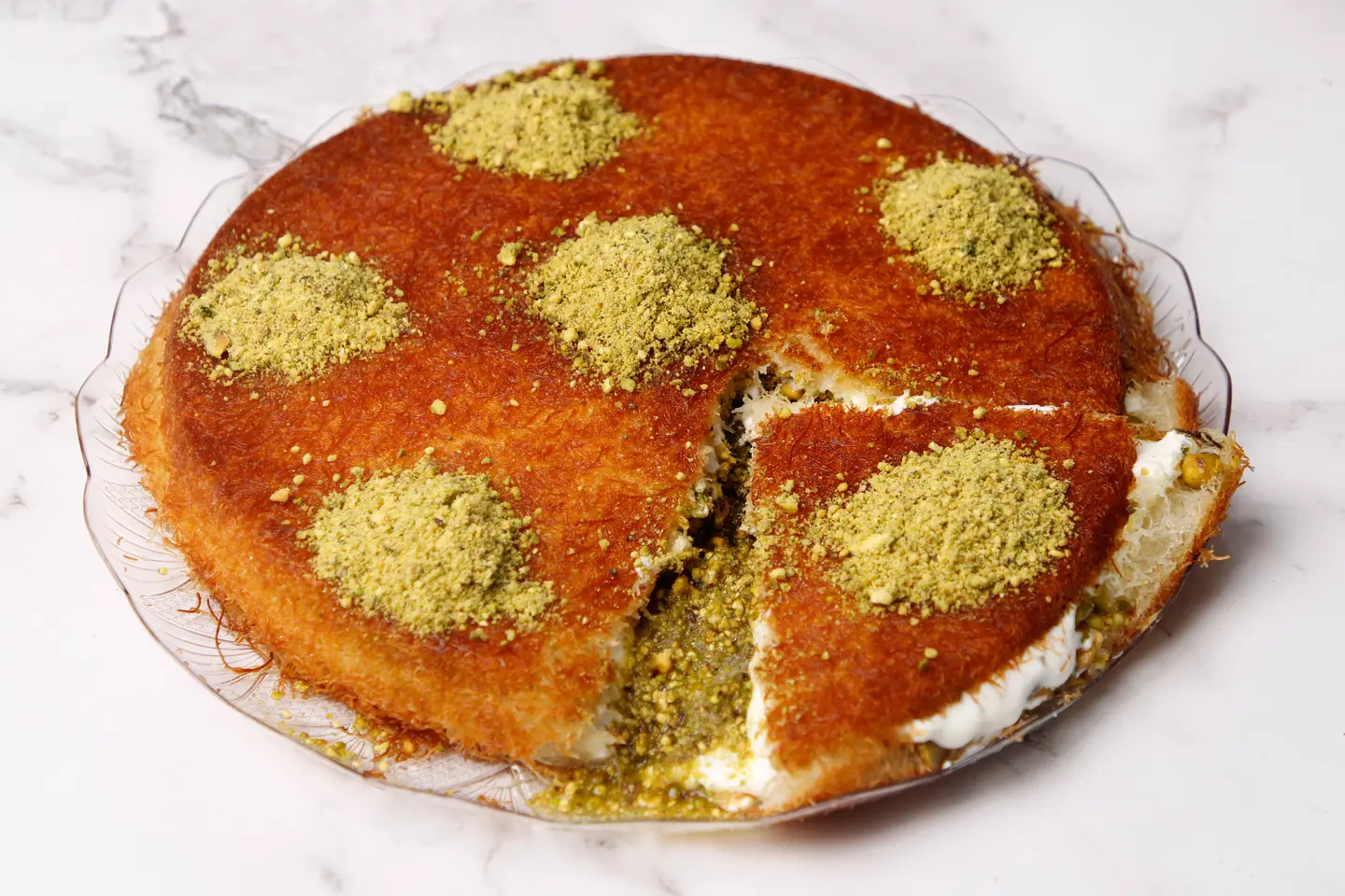 Kunafah Cream With Nuts - Medium