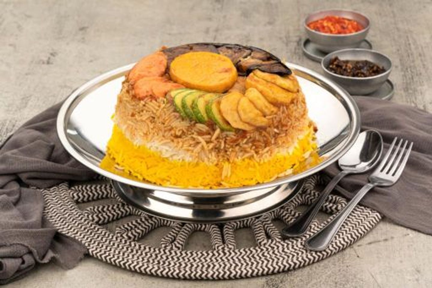 مقلوبة دجاج مع الأرز - ربع دجاجة