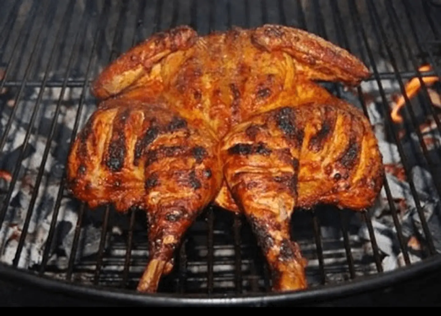 دجاج على الفحم سادة - نص حبة دجاج