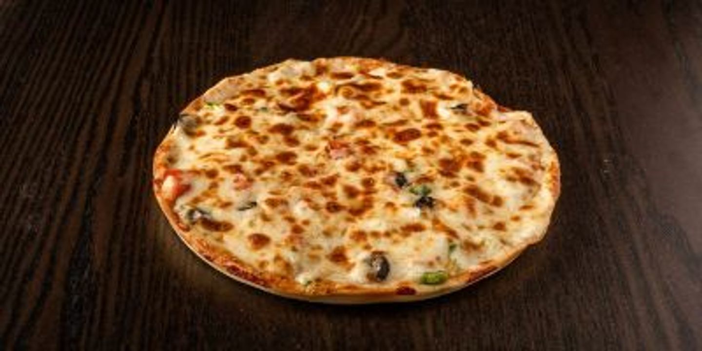 بيتزا عش البلبل بالزيتون - صغير