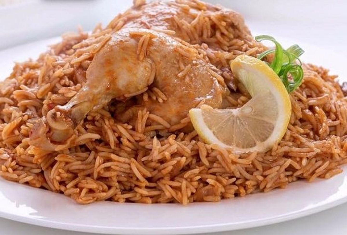 مضغوط دجاج رز أحمر - نص حبة دجاج