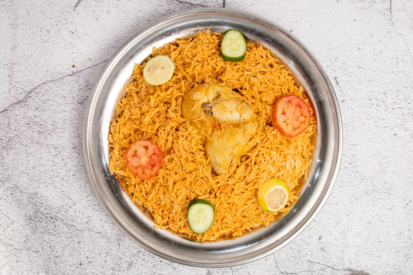 مضغوط طازج مع الارز - نصف دجاجة