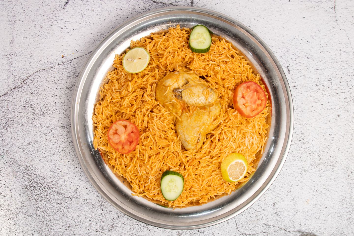 مضغوط طازج مع الارز - نصف دجاجة