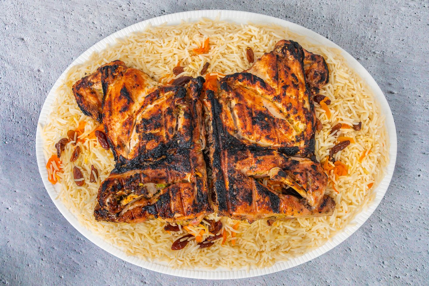دجاج على الفحم مع الارز الأبيض - نص دجاج