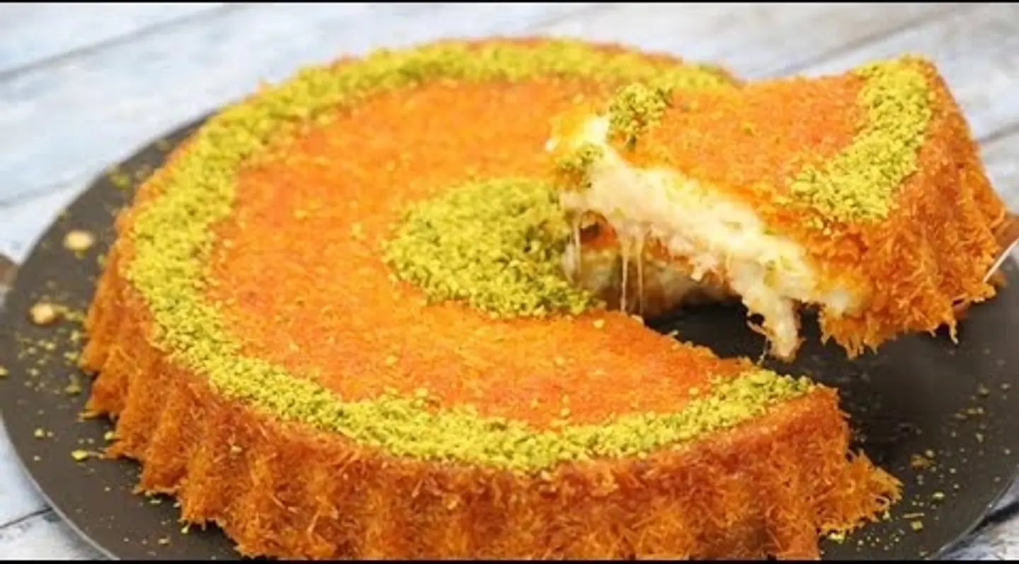 كنافة قشطة وجبنة مكس  - صغير جدا